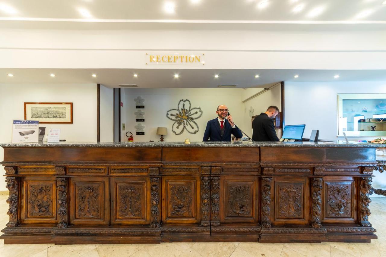 Hotel Sakura Torre del Greco Eksteriør billede