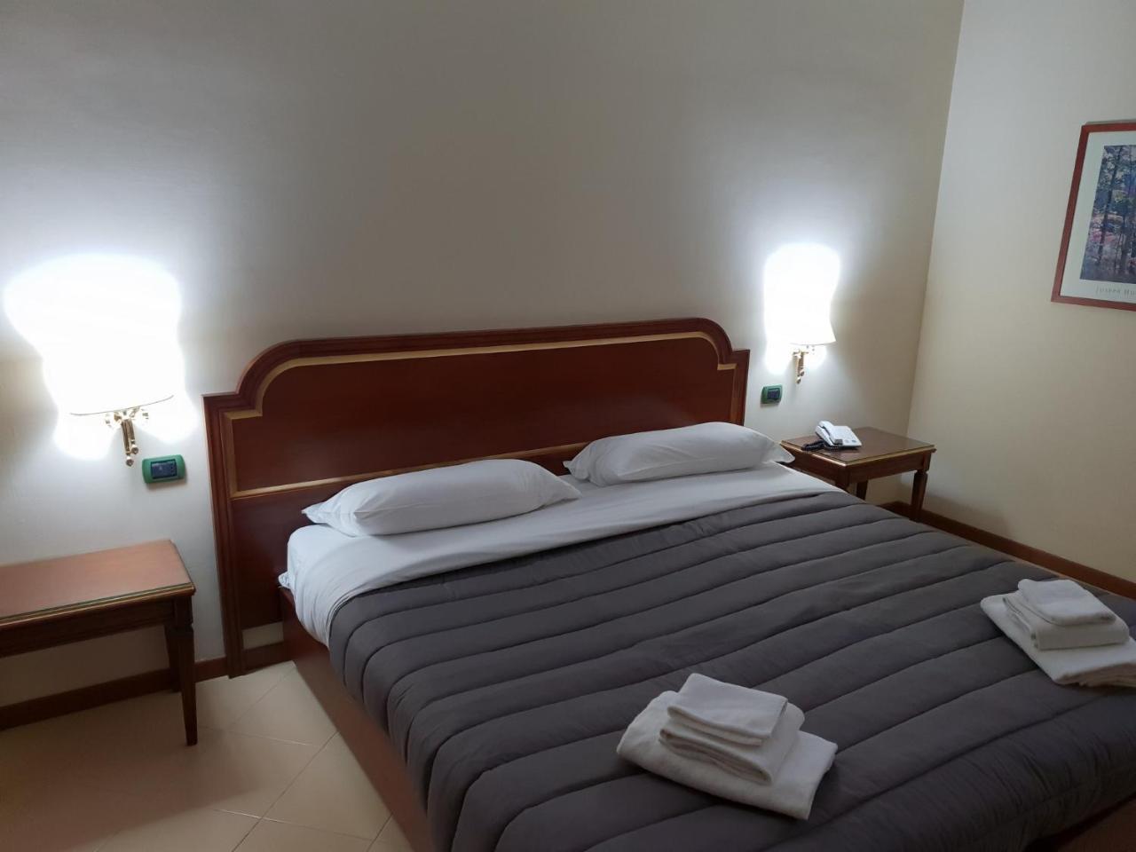Hotel Sakura Torre del Greco Eksteriør billede